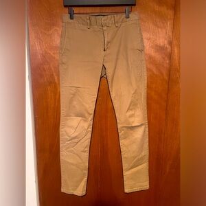 Banana Republic Fulton Chino 30x32